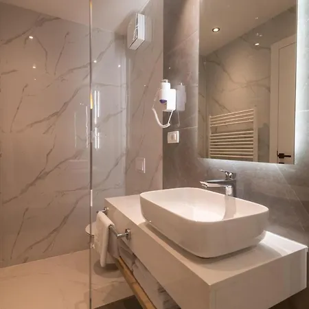 Hotel Sunce 4*